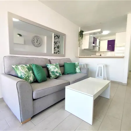 Valdes Center Los Cristianos Διαμέρισμα